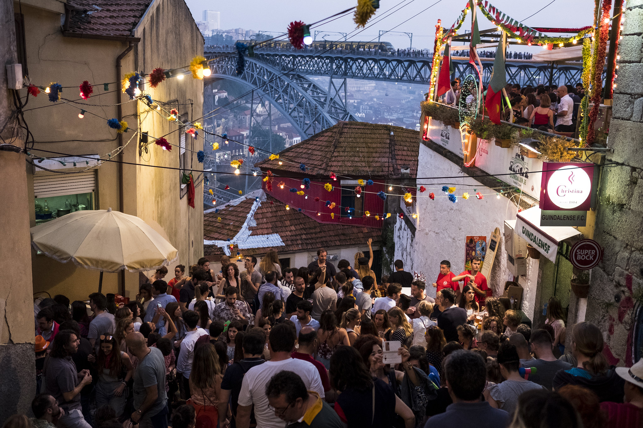 Visit Porto Viva o São João como um Portuense